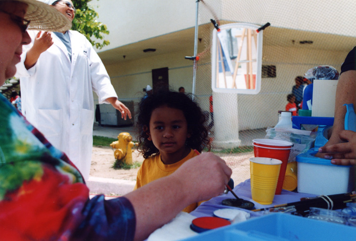 Mari gets her face painted!