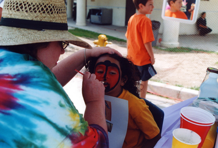 Mari gets her face painted!