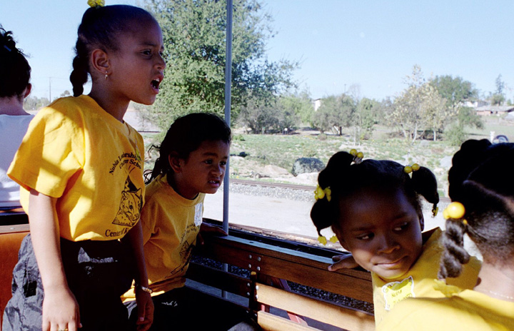 Mari goes on a train ride around Bell Gardens!