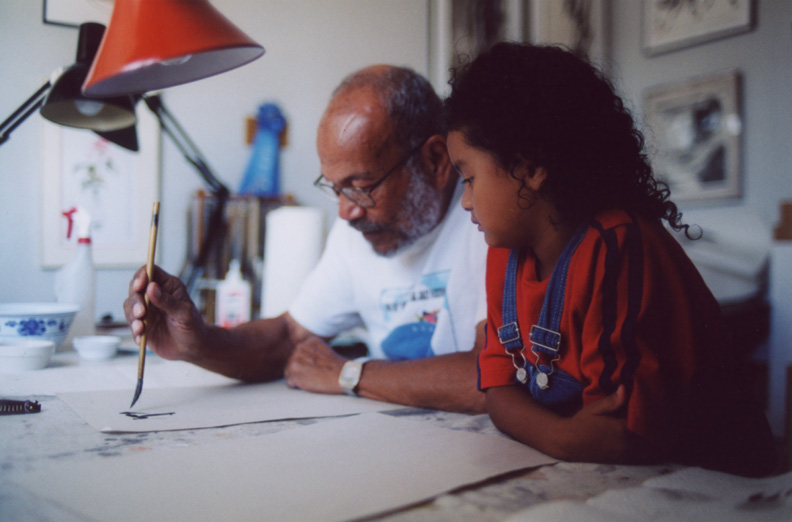 Mari takes Chinese brush painting lessons!