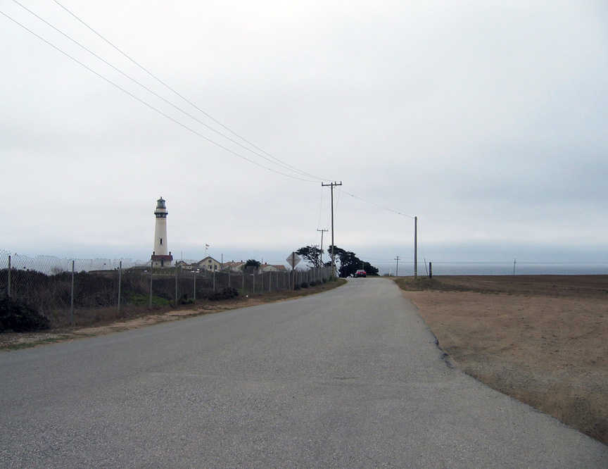 Mari sees a lighthouse!