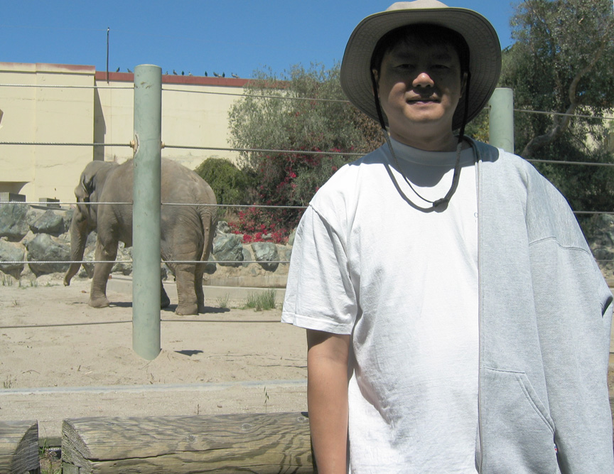 Mari loves daddy and the elephants!