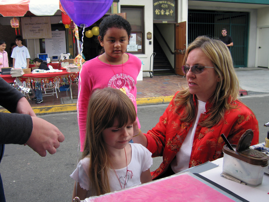 Jacque gets her face painted!