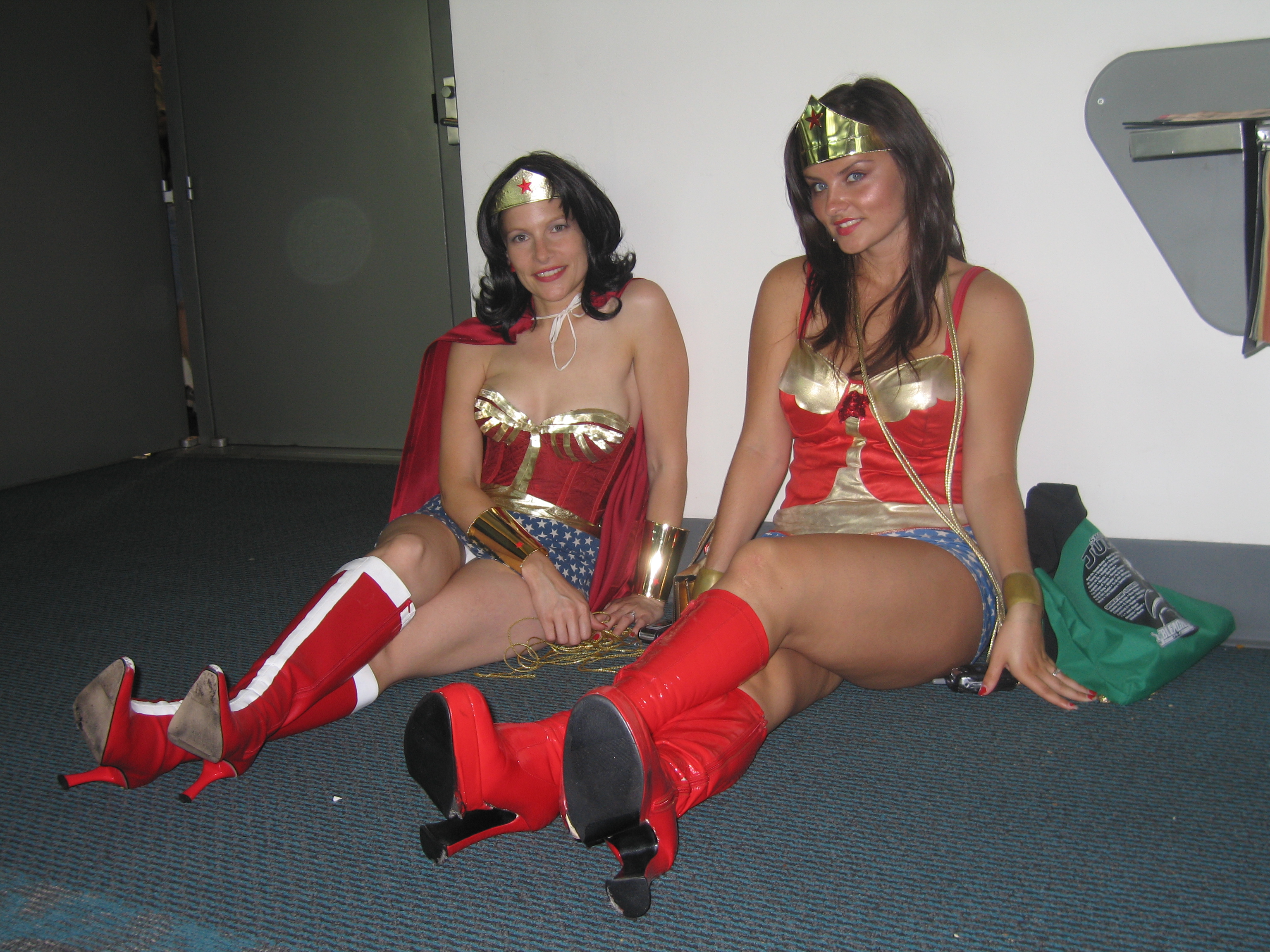 Wonderwoman and Wondergirl!